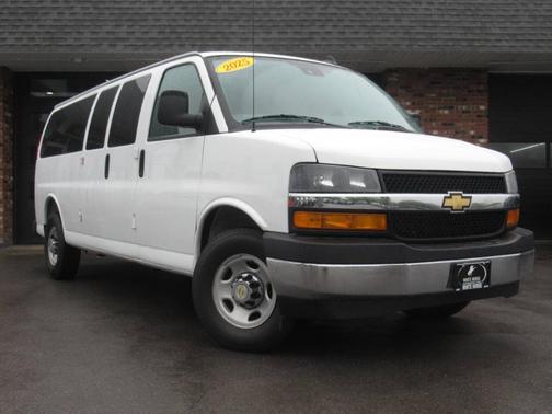 Summit White 2025 Chevrolet Express 3500 LT