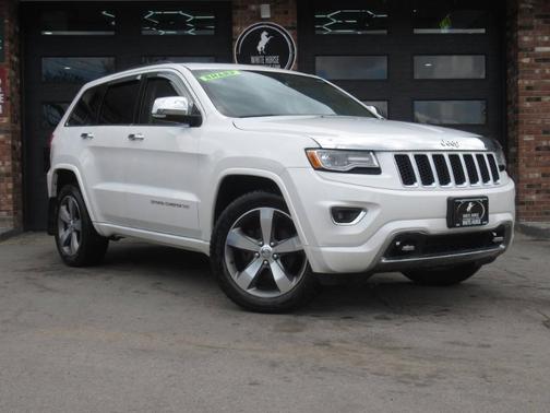 Pearl White 2016 Jeep Grand Cherokee Overland