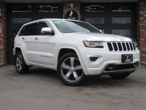 Pearl White 2016 Jeep Grand Cherokee Overland
