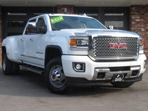 2016 GMC Sierra 3500 Denali