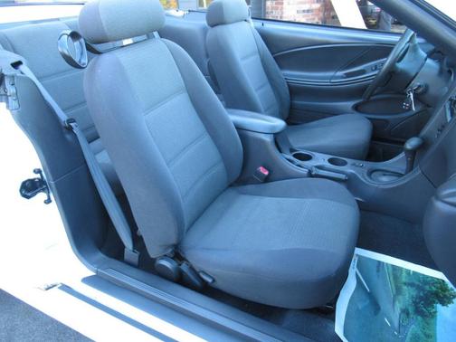 2001 Ford Mustang Base