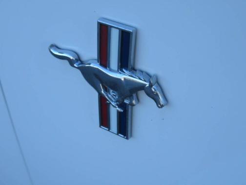 2001 Ford Mustang Base