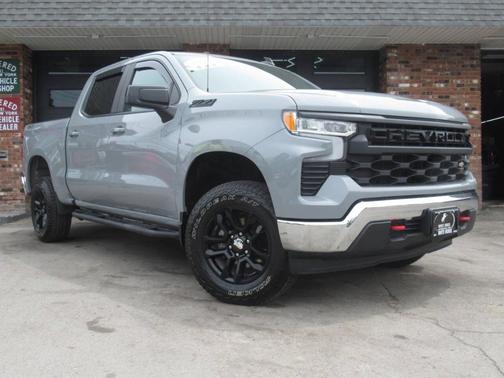 Slate Gray Metallic 2024 Chevrolet Silverado 1500 LT