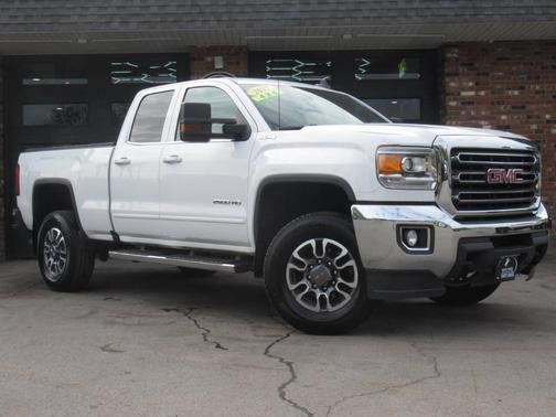 Summit White 2017 GMC Sierra 2500 SLE