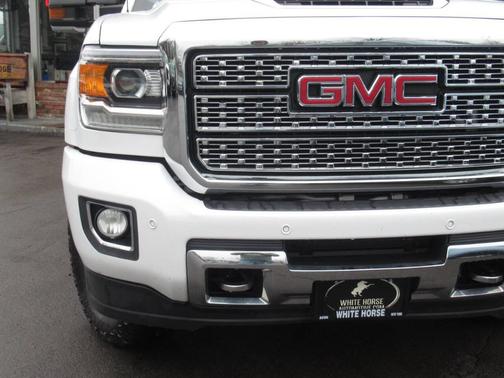 Summit White 2019 GMC Sierra 3500 Denali