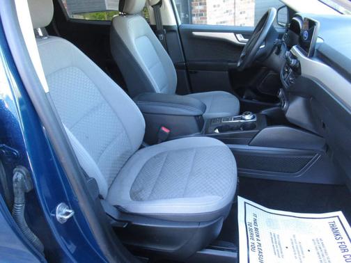 Dark 2020 Ford Escape SE