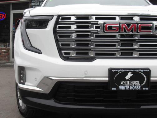 2024 GMC Acadia Denali