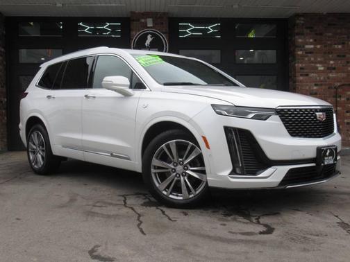 Crystal White 2024 Cadillac XT6 Premium Luxury AWD
