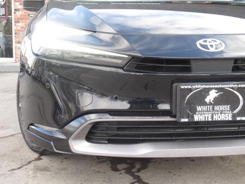2024 Toyota Prius 
