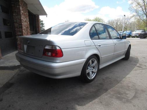 Titanium Silver Metallic 2002 BMW 530 i