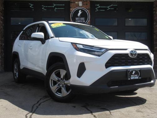 2022 Toyota RAV4 XLE