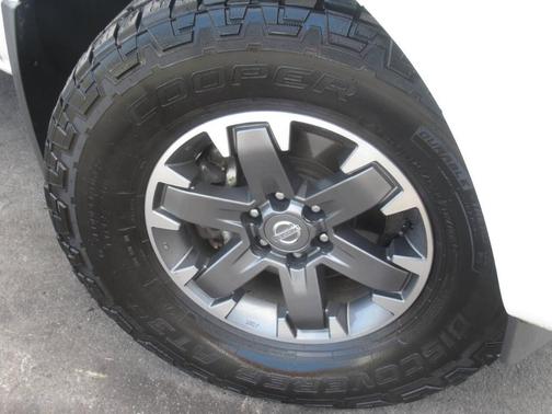 Glacier White 2020 Nissan Frontier PRO-4X