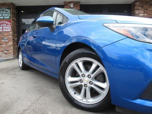2017 Chevrolet Cruze LT