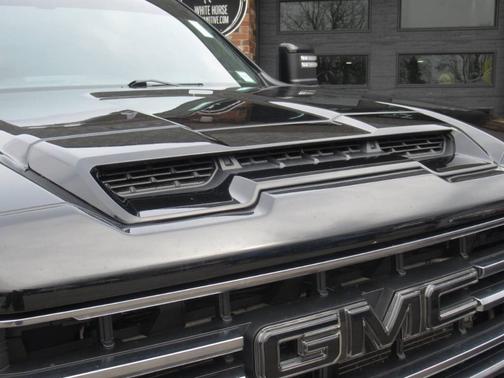 Jet Black 2022 GMC Sierra 3500 AT4