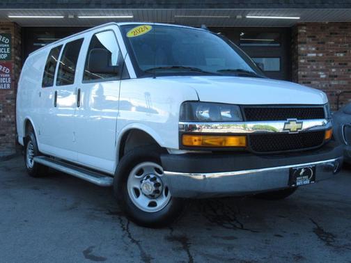 Summit White 2024 Chevrolet Express 2500 Work Van