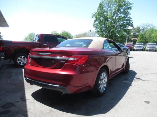 2011 Chrysler 200 Touring