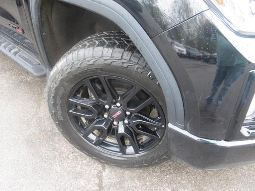 Jet Black 2021 GMC Sierra 1500 AT4