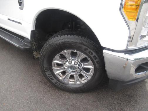 Oxford White 2017 Ford F-250 Super Duty