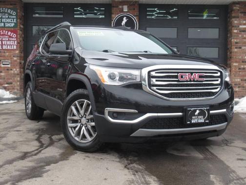 2017 GMC Acadia SLE-2