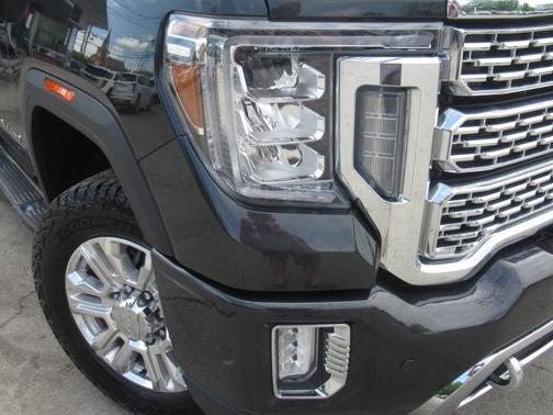 Metallic 2020 GMC Sierra 2500 Denali