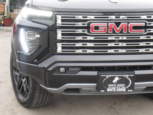 Onyx Black 2023 GMC Canyon Denali