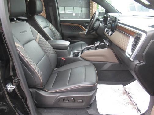 Onyx Black 2023 GMC Canyon Denali