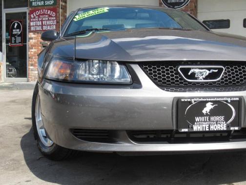 2004 Ford Mustang Base