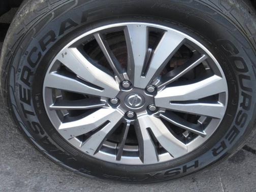 2019 Nissan Pathfinder 