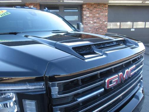 2021 GMC Sierra 2500 AT4