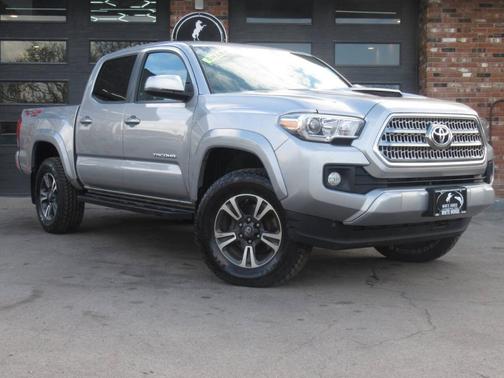 2017 Toyota Tacoma SR5