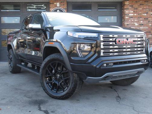 2023 GMC Canyon Denali