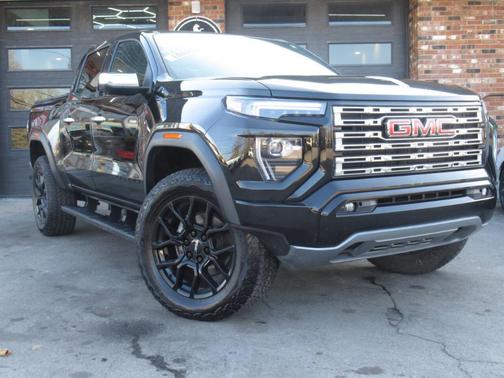 2023 GMC Canyon Denali