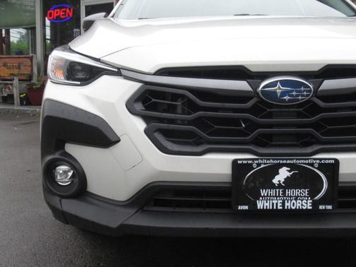 Crystal White Pearl 2024 Subaru Crosstrek Premium