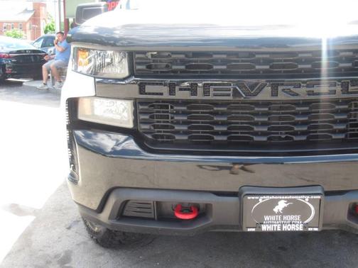 Summit White 2021 Chevrolet Silverado 1500 Custom Trail Boss