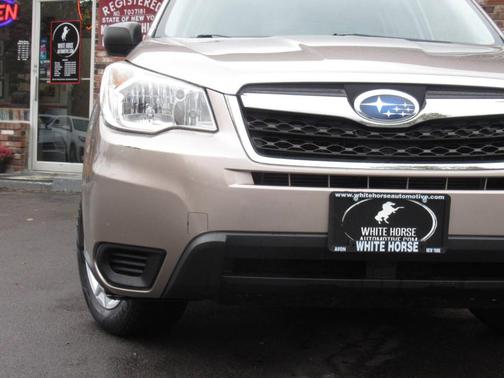 2016 Subaru Forester 2.5i