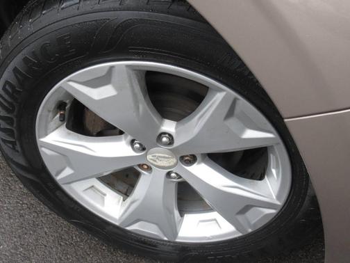 2016 Subaru Forester 2.5i