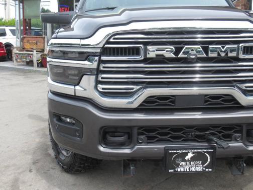 Granite Crystal Metallic 2025 RAM 2500 Laramie