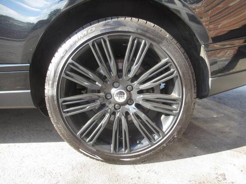 Santorini Black 2017 Land Rover Range Rover 5.0L Supercharged