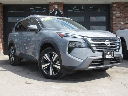 Boulder Gray Metallic 2024 Nissan Rogue SL