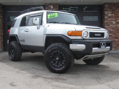 Titanium Silver Metallic 2007 Toyota FJ Cruiser
