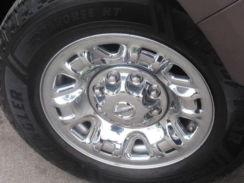 Java Metallic 2018 Nissan NV Passenger NV3500 HD SL V8