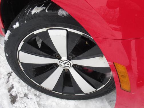 2013 Volkswagen Beetle 2.0T