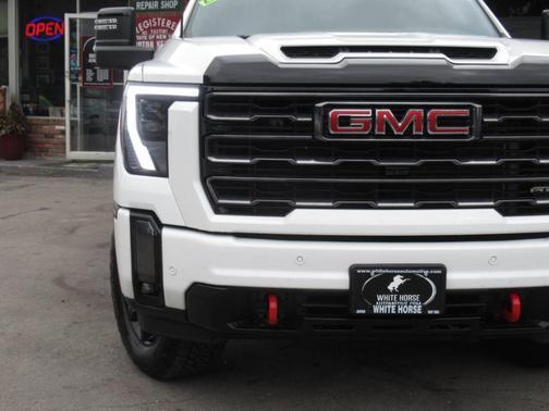 2024 GMC Sierra 2500 AT4