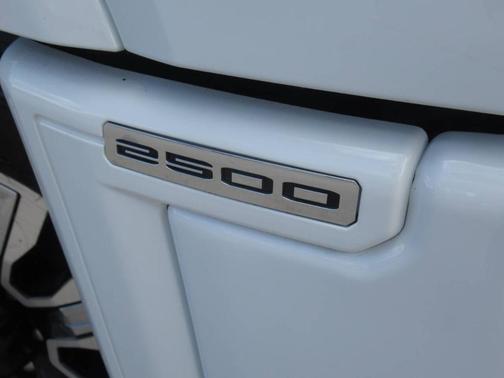 White Frost 2024 GMC Sierra 2500 Denali