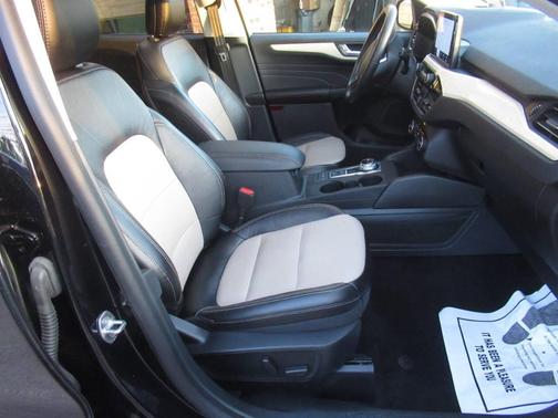 Agate Black 2021 Ford Escape Titanium Hybrid