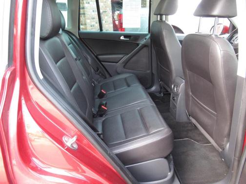 2015 Volkswagen Tiguan SE