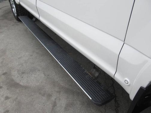 White Platinum Tri-Coat 2018 Ford F-150