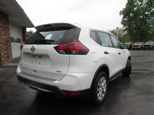 2018 Nissan Rogue S