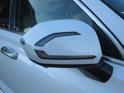 Hyper White 2023 Hyundai PALISADE Limited