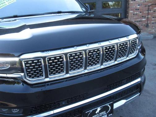 2022 Jeep Grand Wagoneer Series II